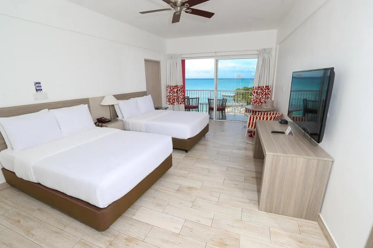 Grand Decameron Cornwall Beach, A Trademark All-Inclusive Resort 4*, Бухта Монтего