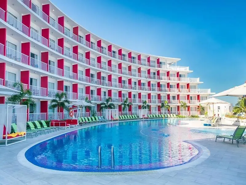 Grand Decameron Cornwall Beach, A Trademark All-Inclusive Resort Бухта Монтего