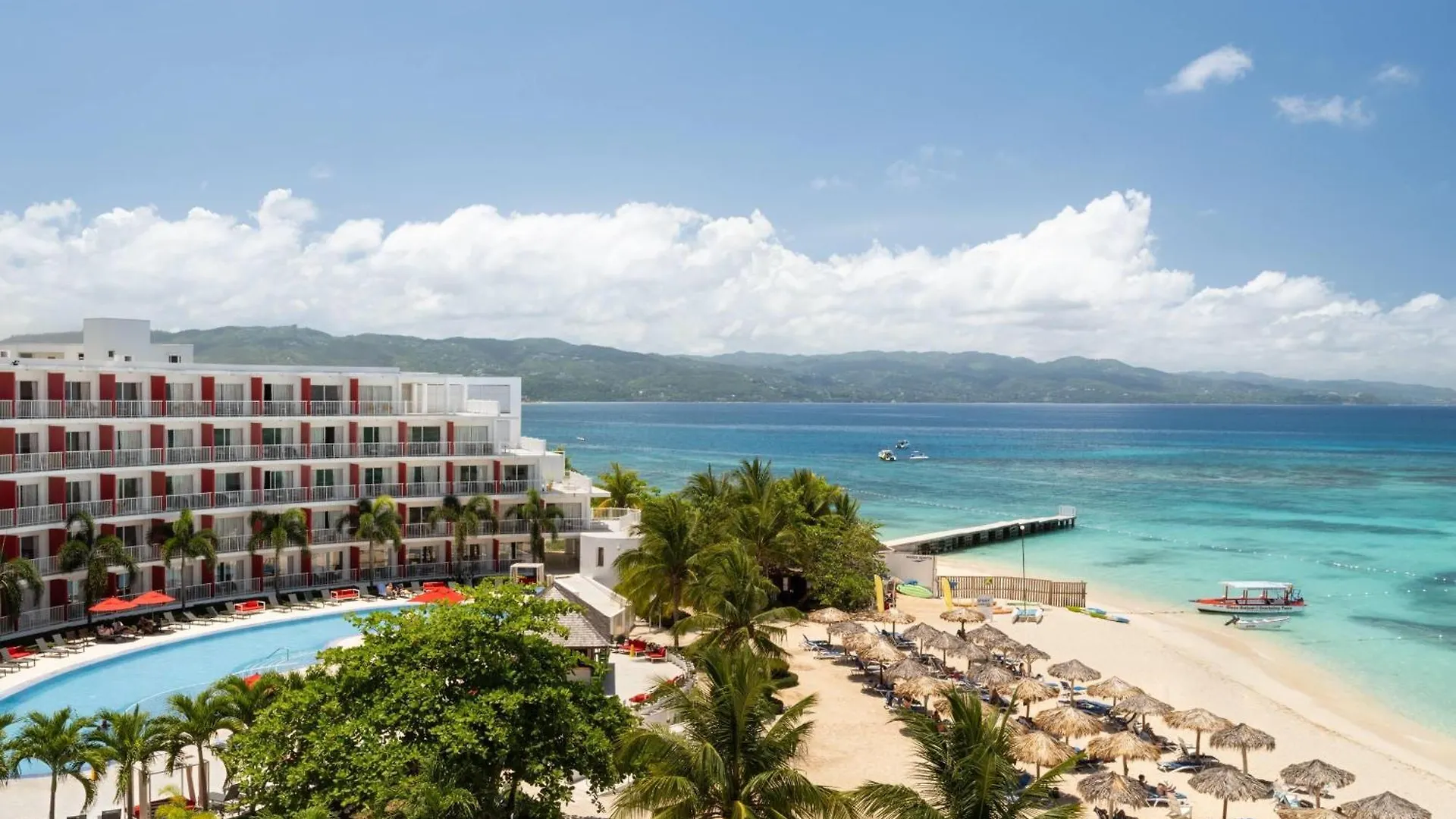 Grand Decameron Cornwall Beach, A Trademark All-Inclusive Resort Бухта Монтего