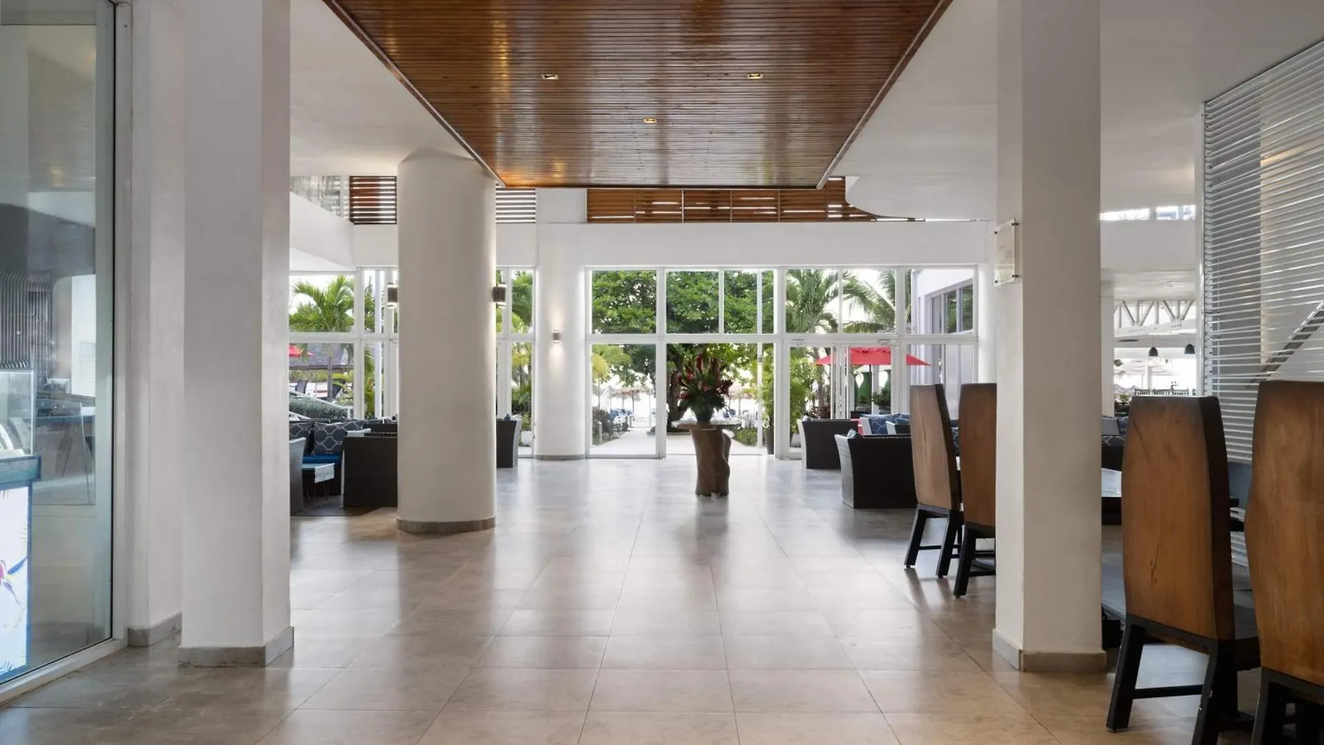 Grand Decameron Cornwall Beach, A Trademark All-Inclusive Resort Ямайка