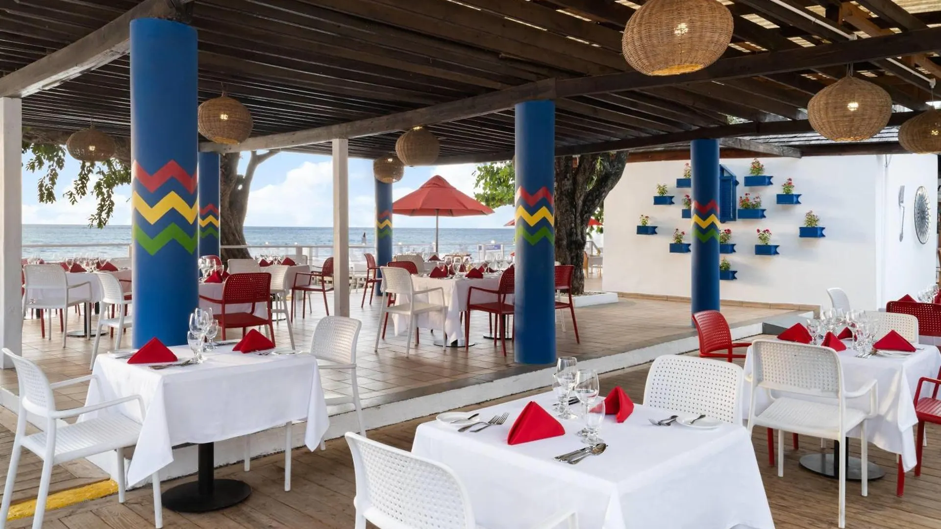 Grand Decameron Cornwall Beach, A Trademark All-Inclusive Resort