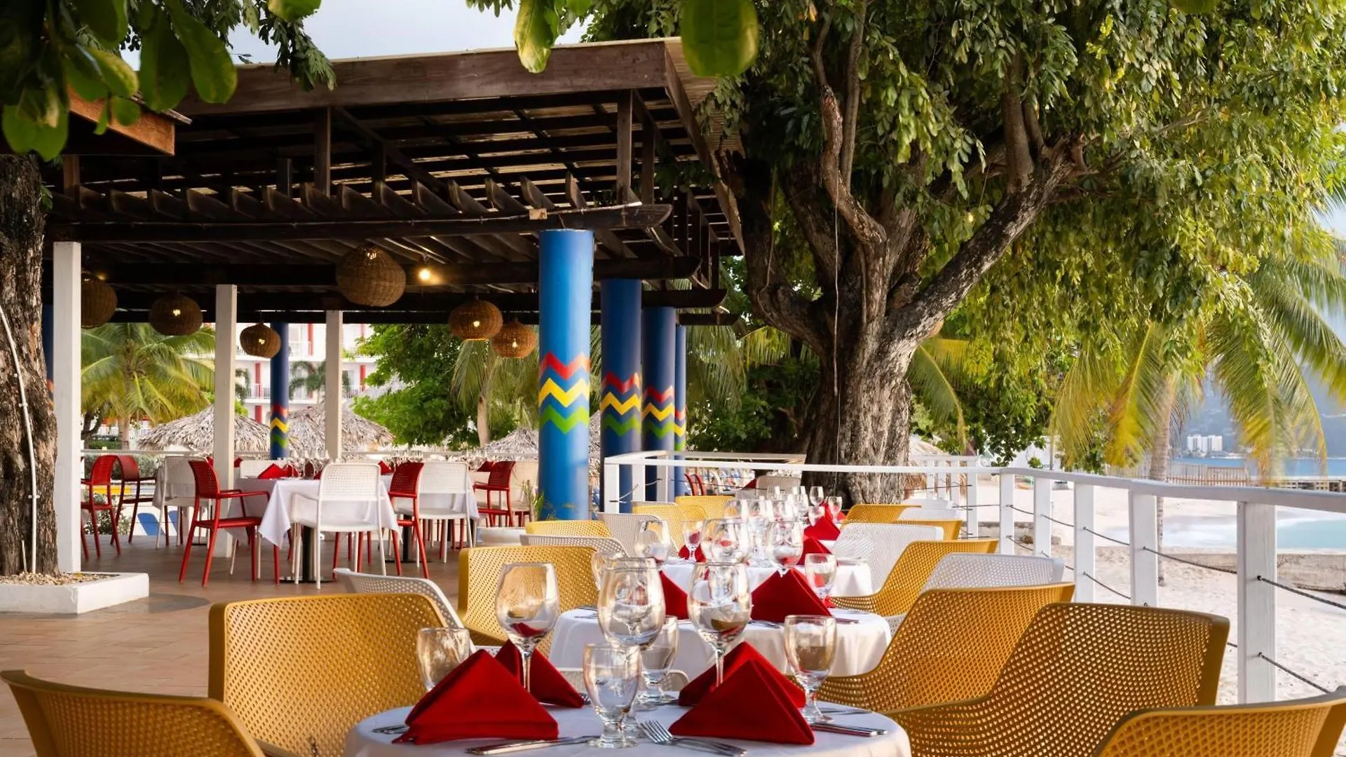 Grand Decameron Cornwall Beach, A Trademark All-Inclusive Resort