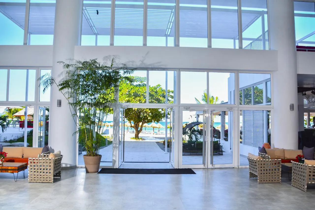 Grand Decameron Cornwall Beach, A Trademark All-Inclusive Resort