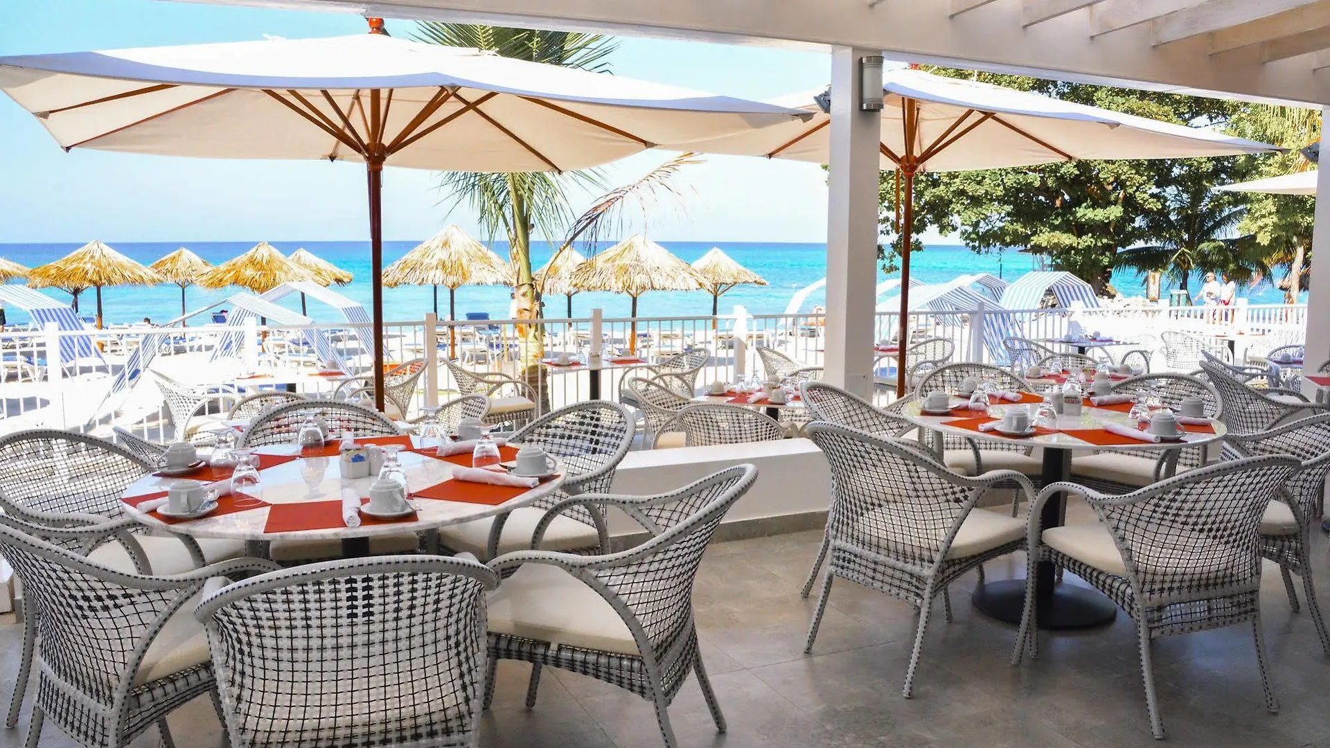 Grand Decameron Cornwall Beach, A Trademark All-Inclusive Resort 4*, Бухта Монтего Ямайка