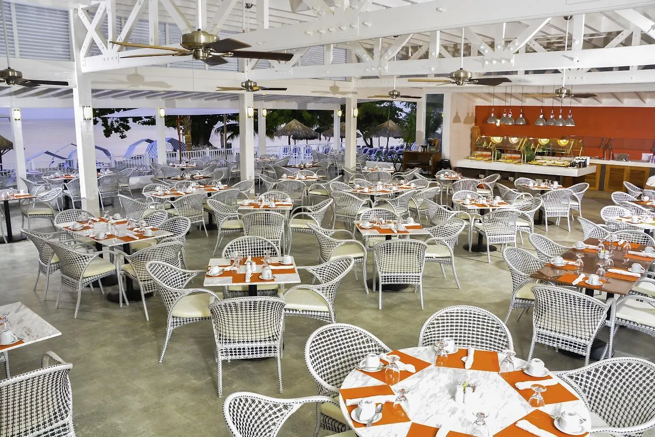 מונטגו ביי Grand Decameron Cornwall Beach, A Trademark All-Inclusive Resort