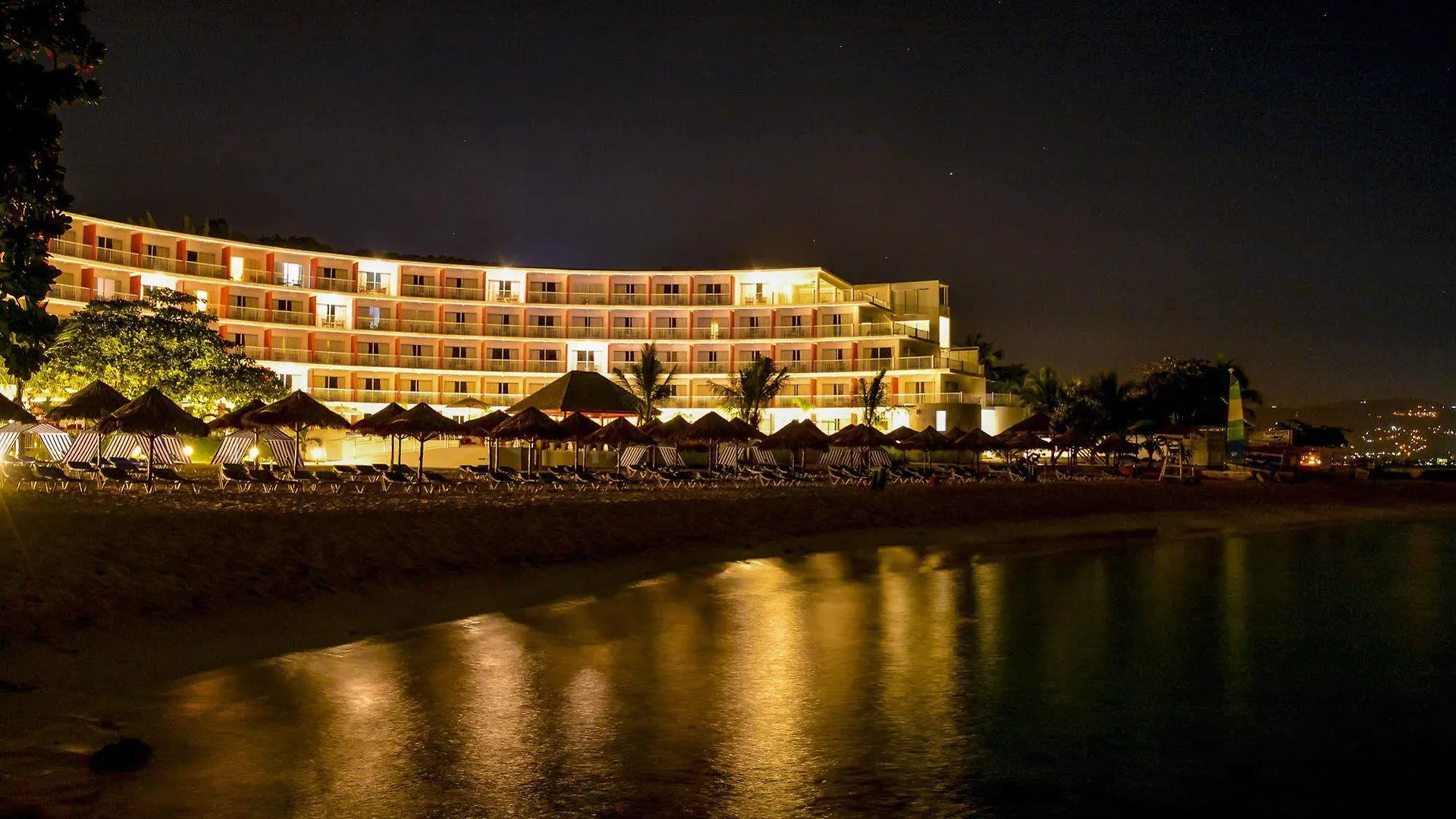 Grand Decameron Cornwall Beach, A Trademark All-Inclusive Resort Montego Bay